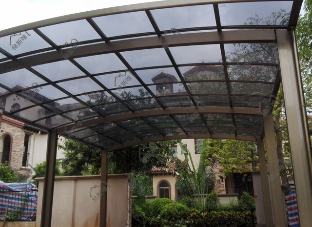 ?？诟涣τ? 何先生