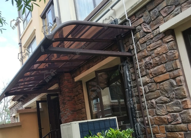 江蘇宜興市龍湖紫云臺 王小姐